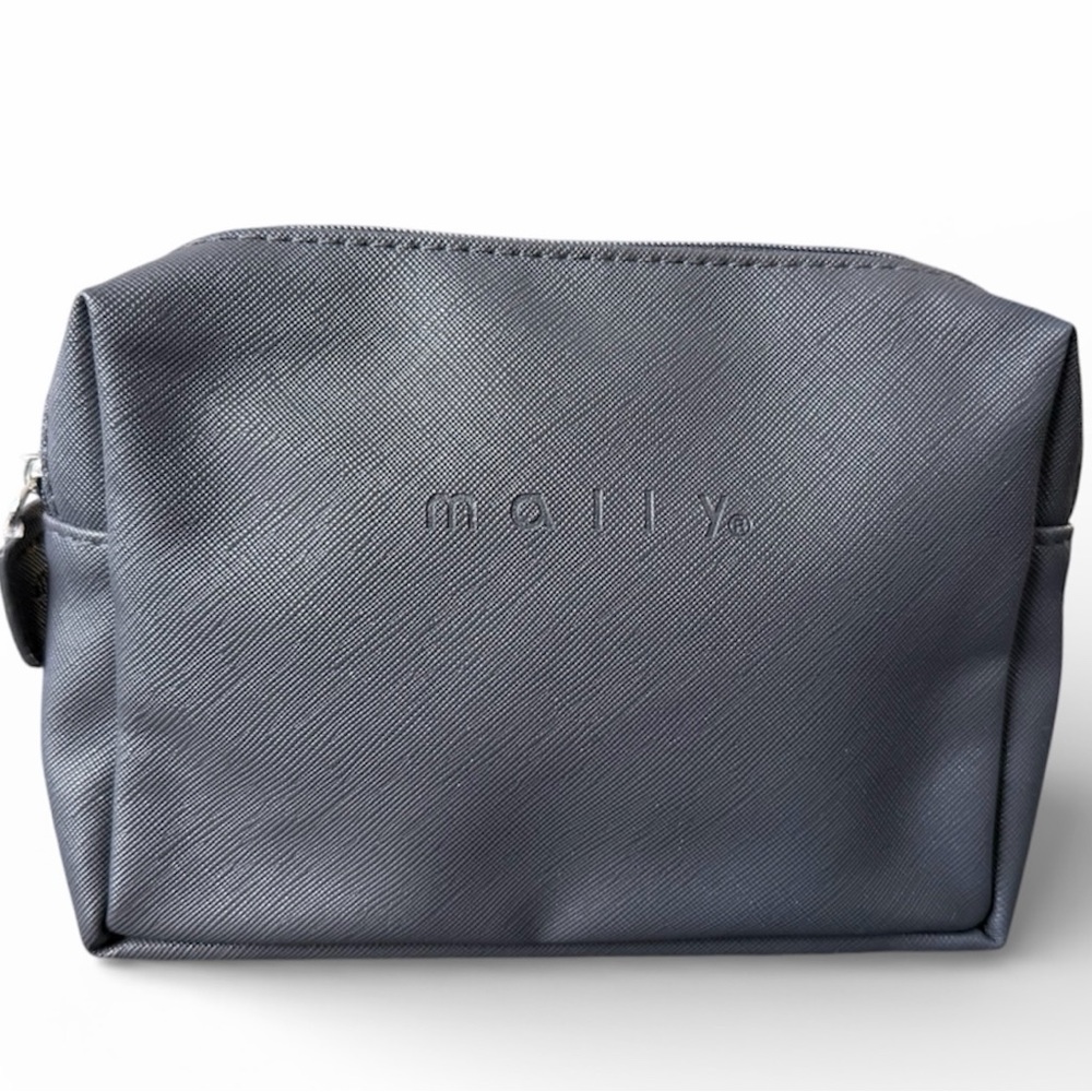 MAKEUP BUNDLE WITH MALLY COSMETIC POUCH - Picture 8 of 8